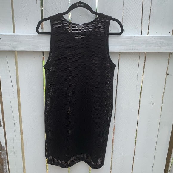 Mesh Beach Cover Up Size Small 100% Polyester - Picture 5 of 7